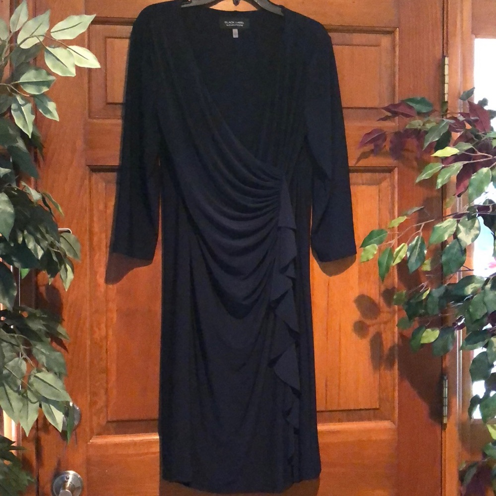 👗 COCKTAIL DRESS Sz 16 NAVY BLUE WORN ONCE!! 🌻👗